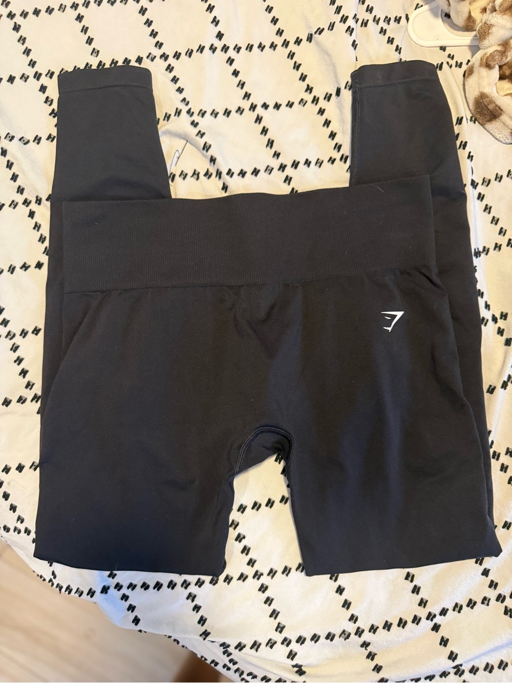 Gymshark Black Seamless High-Rise Leggings with White Logo NWOT